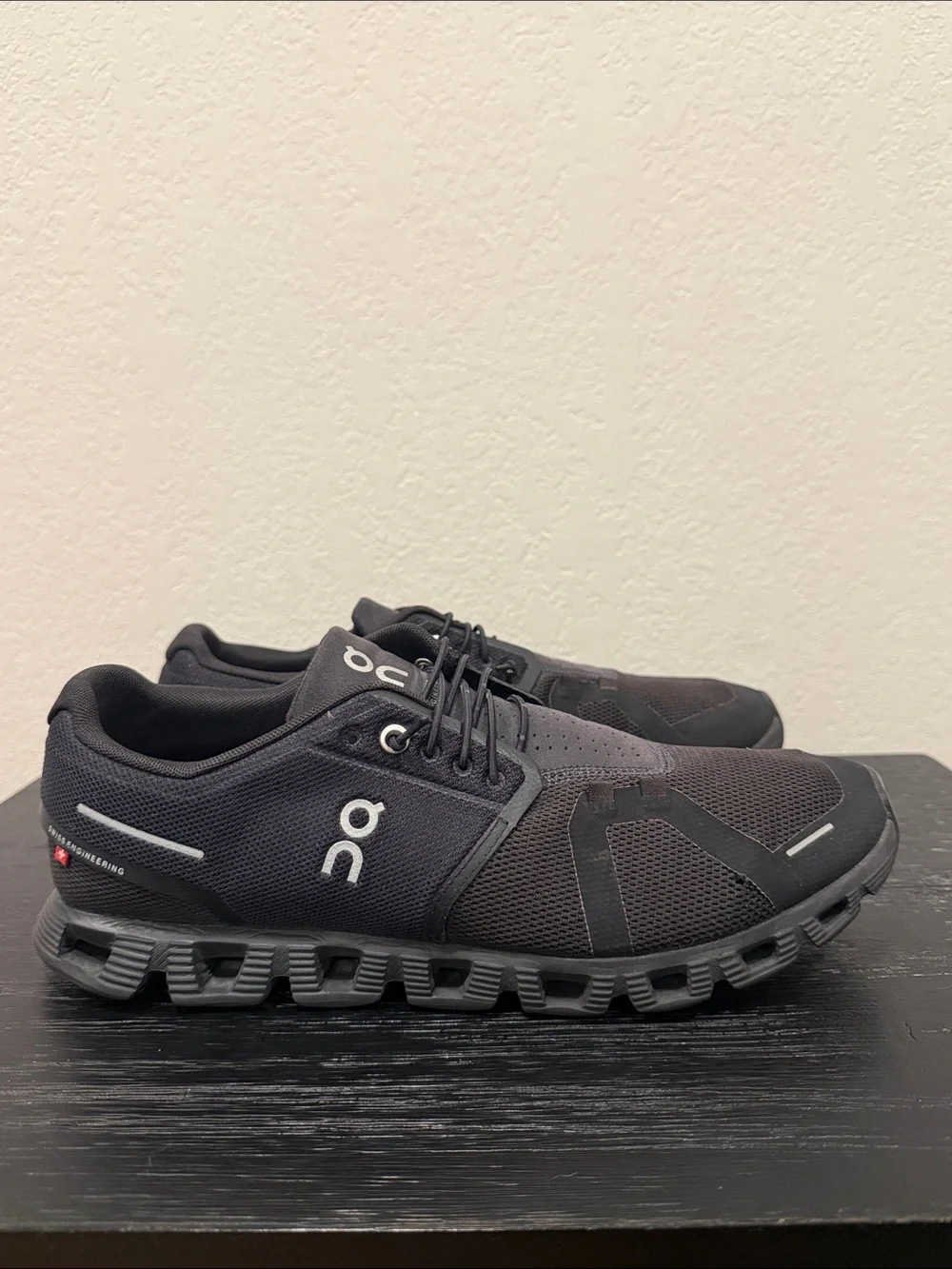 On Running Running Men's Cloudswift Black Running Shoes